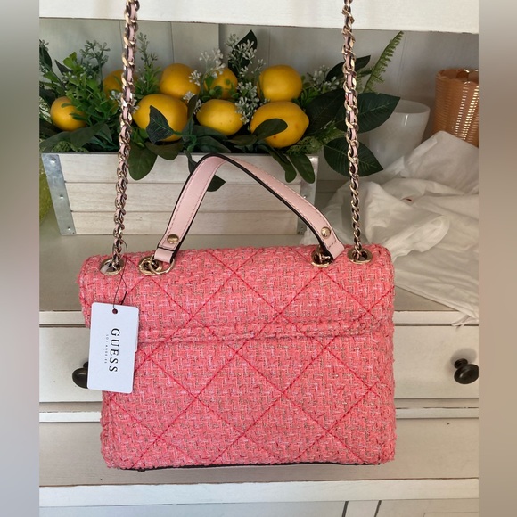 A beautiful new Guess cross body purse. - Picture 2 of 11